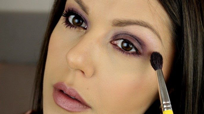 Get the look Berry toned smokey eye 5